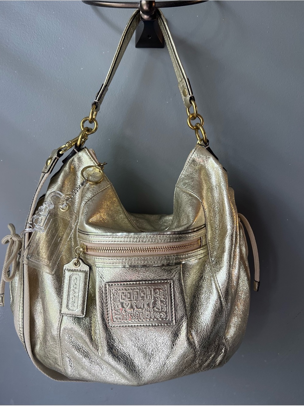 Coach Poppy Jazzy Hobo Crossbody Bag Metallic Gold Leather. NWOT